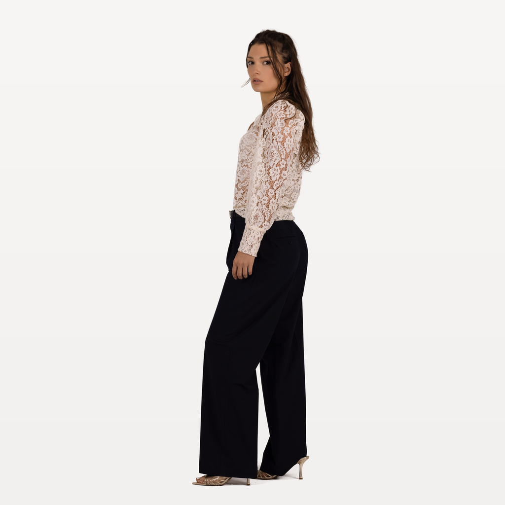 Chemisier Fergana écru - look pantalon 2 - profil gauche