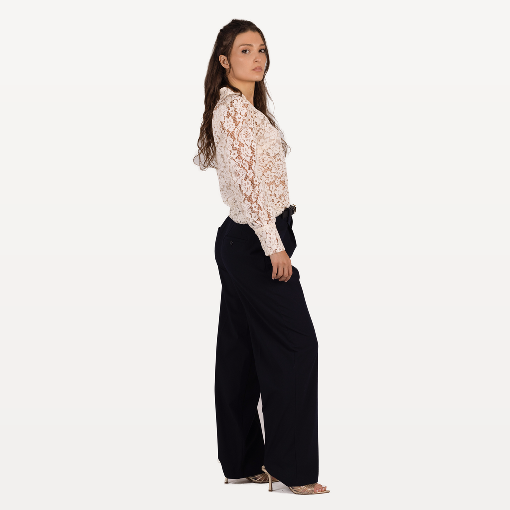 Pantalon KÔYÉ bleu marine - look fergana ecru profil