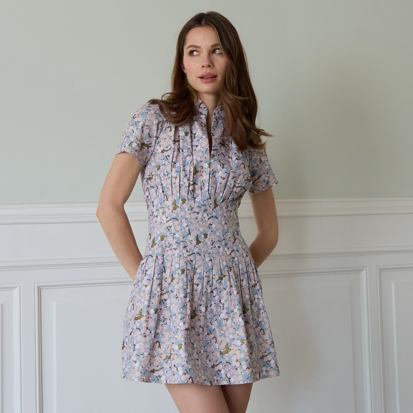 Robe Almaty Summer gris rose floral
