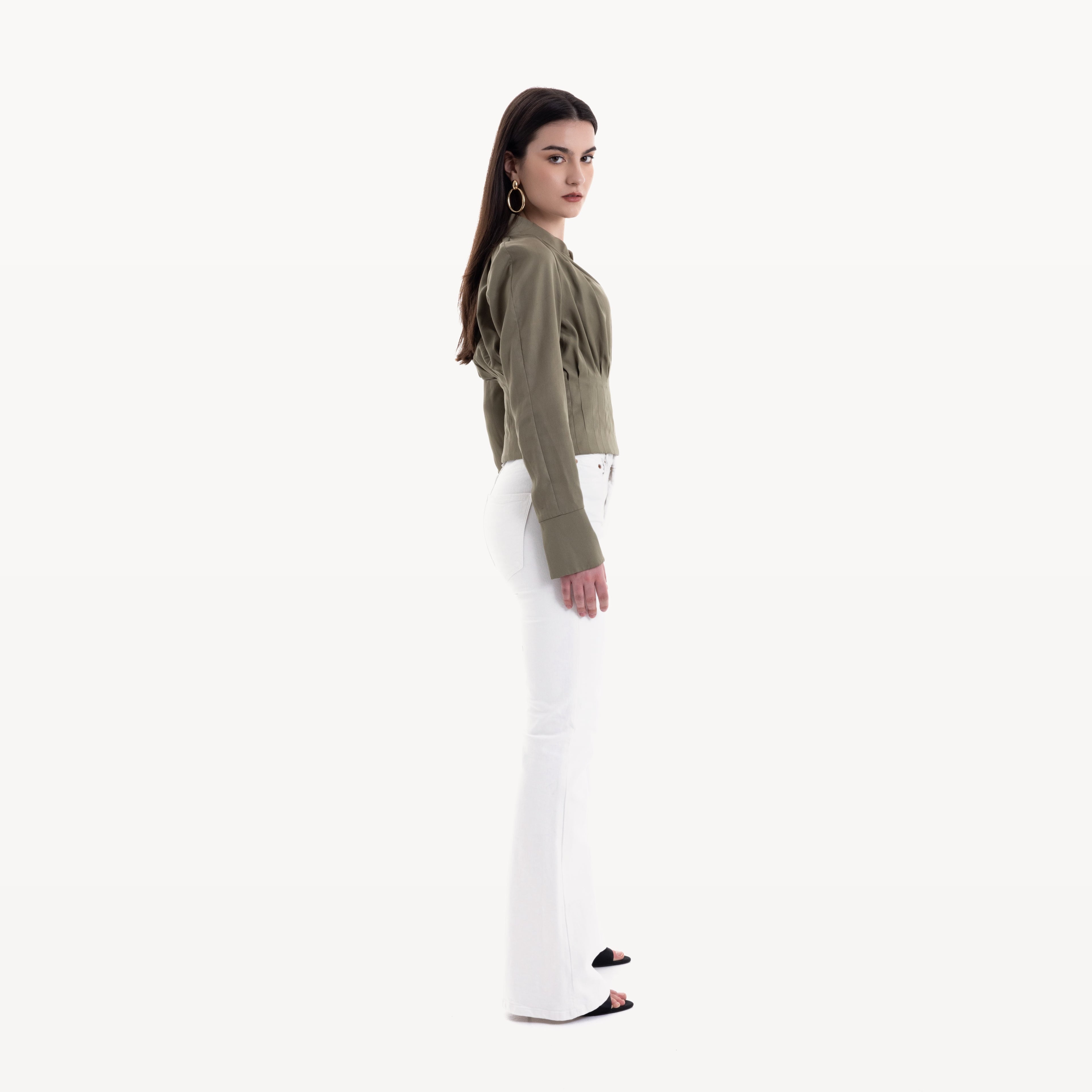Top Magas vert - profil gauche look